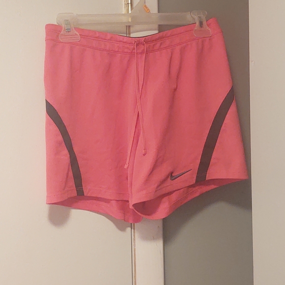 Nike Drawstring Shorts - Picture 2 of 4
